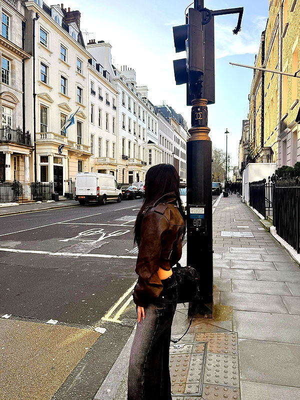 joycee.e instagram image archive image