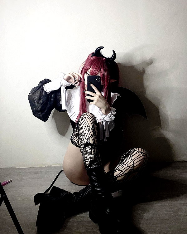 glowmoonshorty instagram image archive image