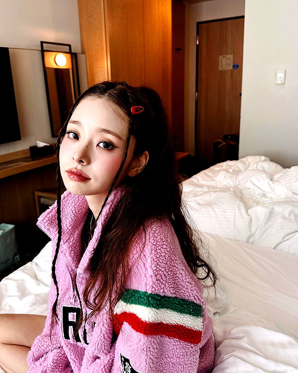 dear.zia instagram image archive image