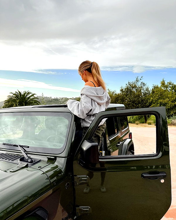 sadieemckennaa instagram image archive image