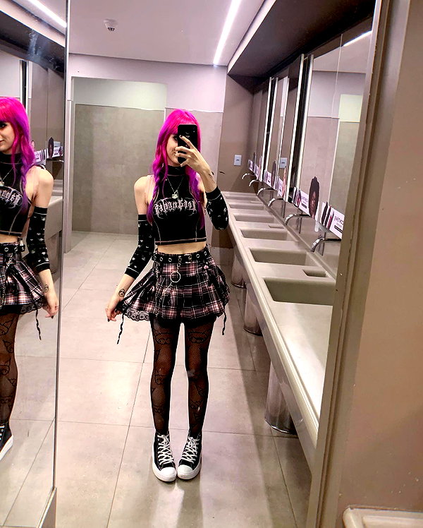 jadelaverne instagram image archive image