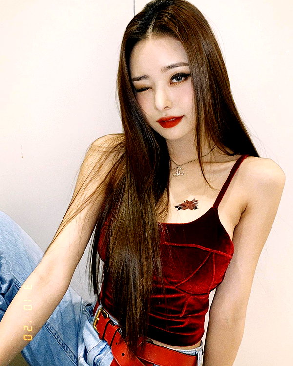 dear.zia instagram image archive image