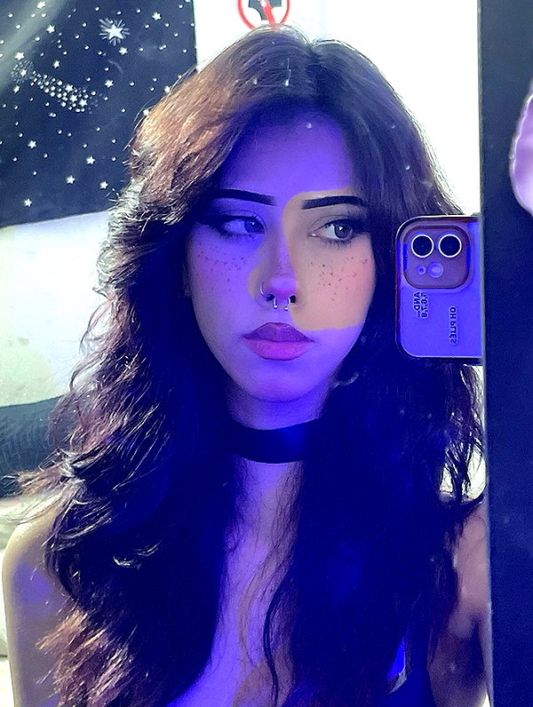 shevaal_x instagram image archive image