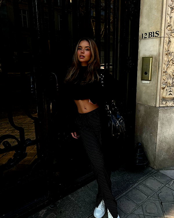 zoeliss instagram image archive image