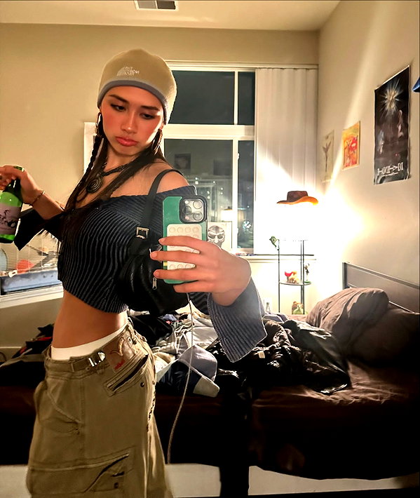 cait.knight instagram image archive image
