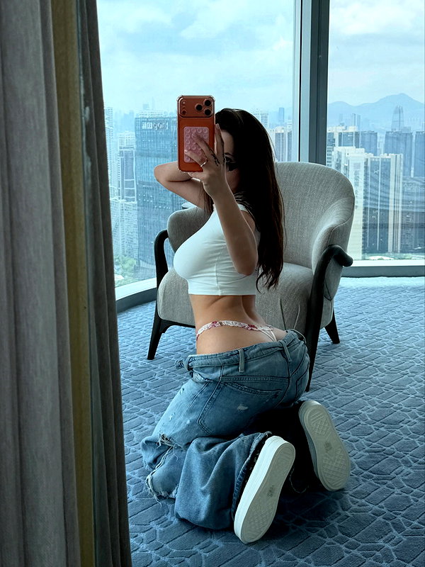 pol_cherie instagram image archive image
