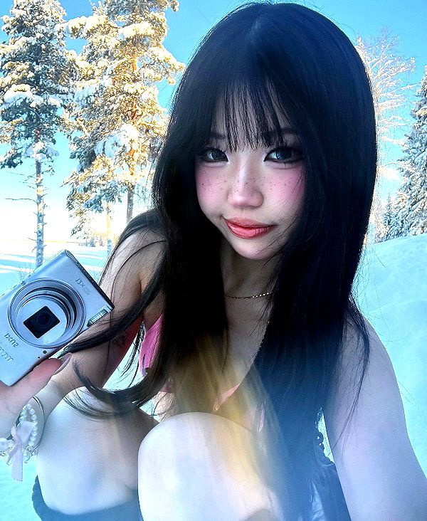 joycee.e instagram image archive image