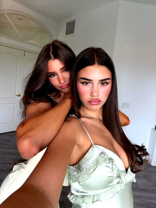 brookemonk instagram image archive image