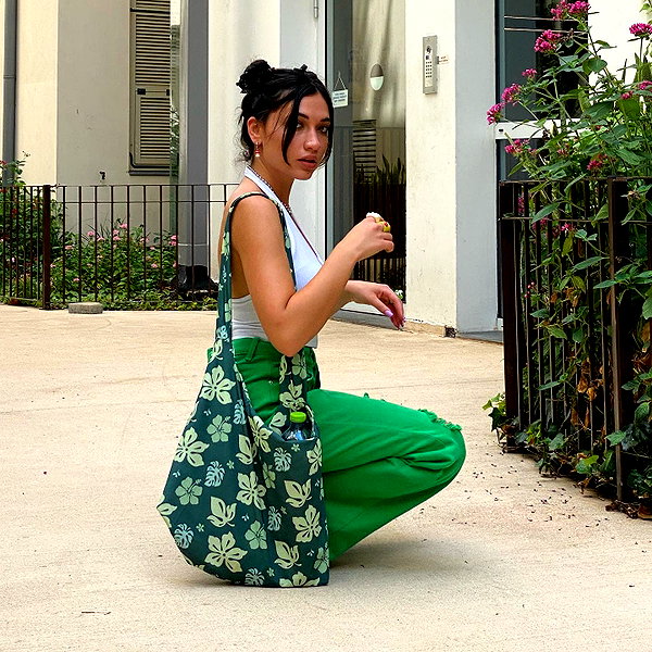 romi_henenson instagram image archive image
