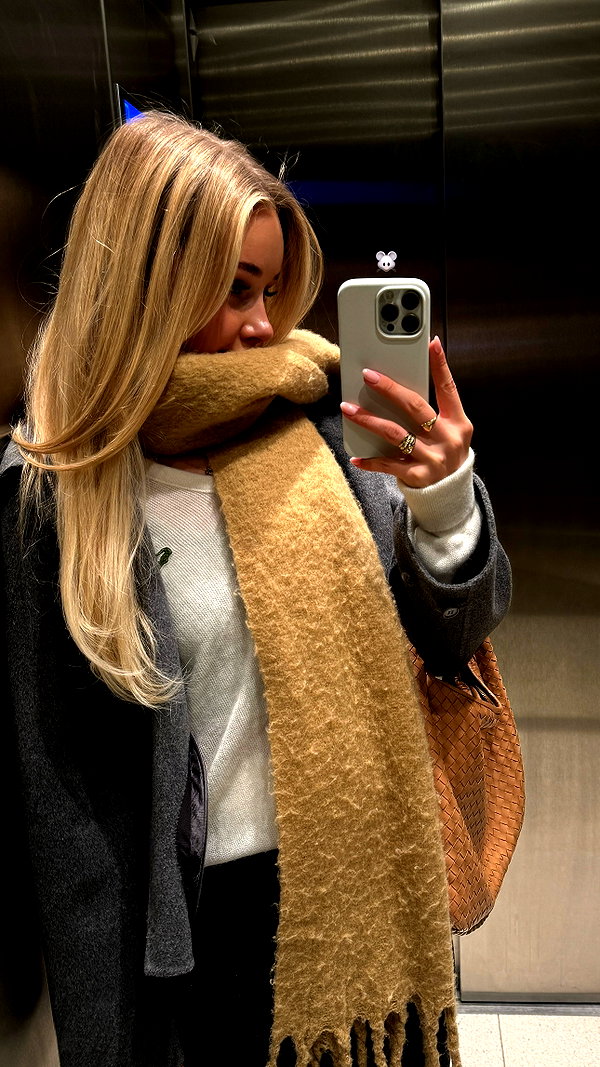 lilih instagram image archive image