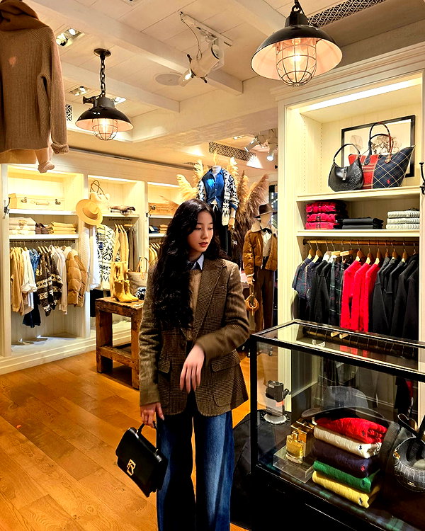 zuhazana instagram image archive image