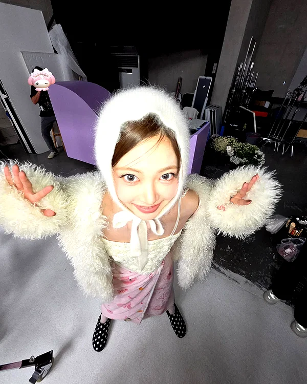 hhh.e_c.v instagram image archive image