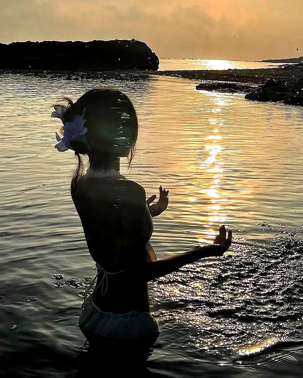 lyhythuedoxinh instagram image archive image