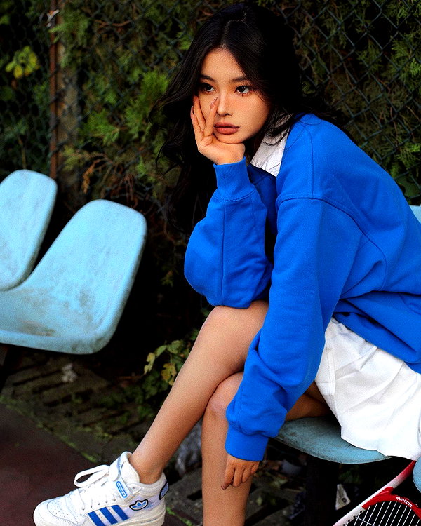 ll.lu1s instagram image archive image