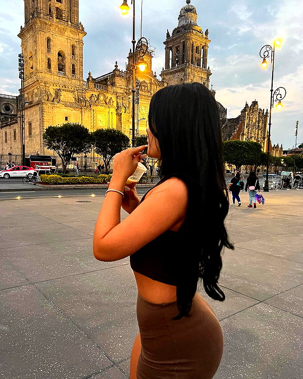 vanessa.rhd instagram image archive image