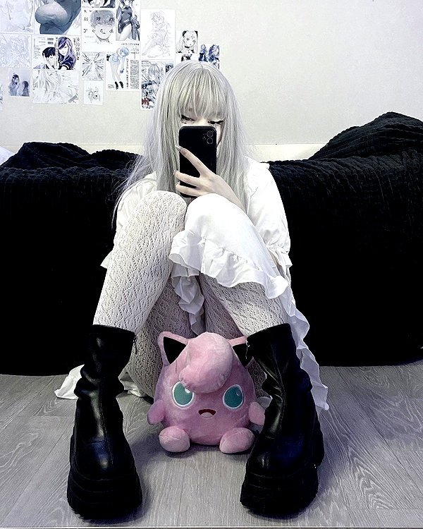 glowmoonshorty instagram image archive image