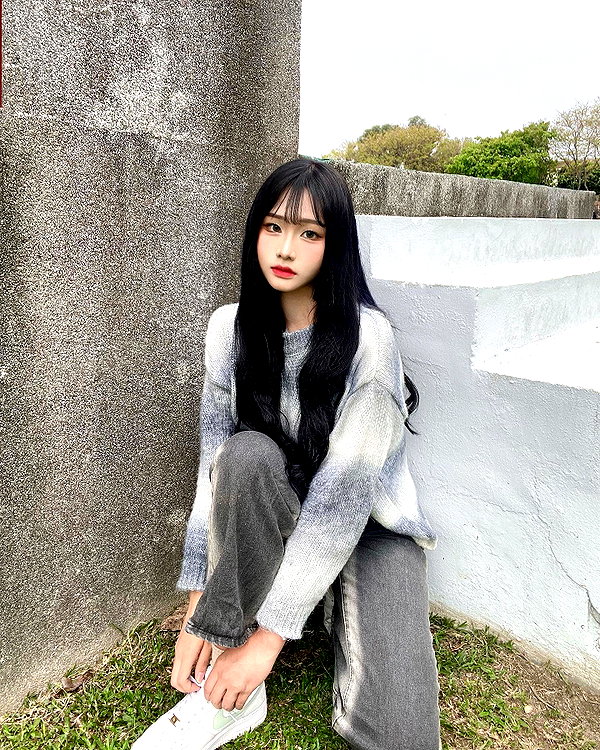 lai_931201 instagram image archive image