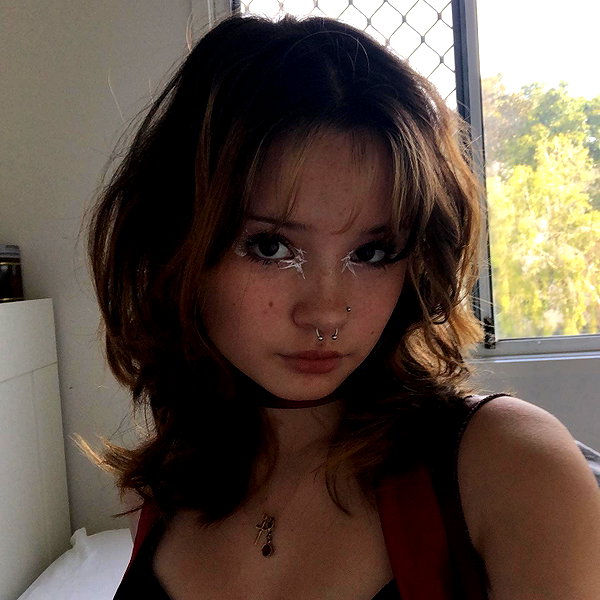 macaroni_naomi instagram image archive image