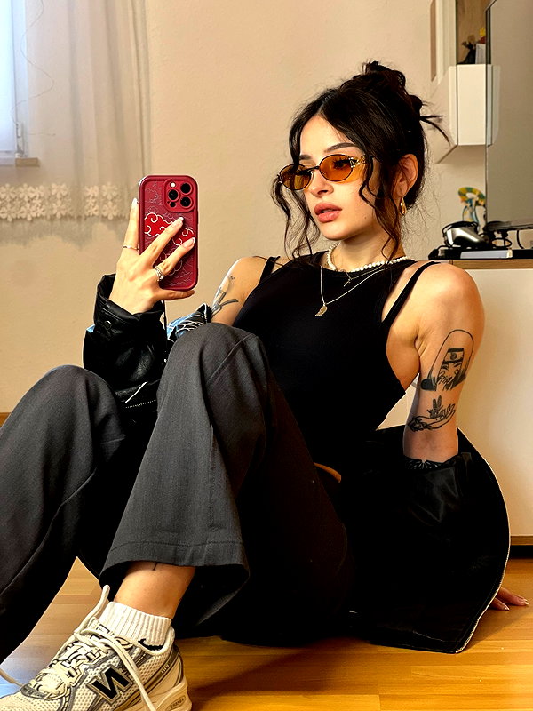 cata.leyah instagram image archive image