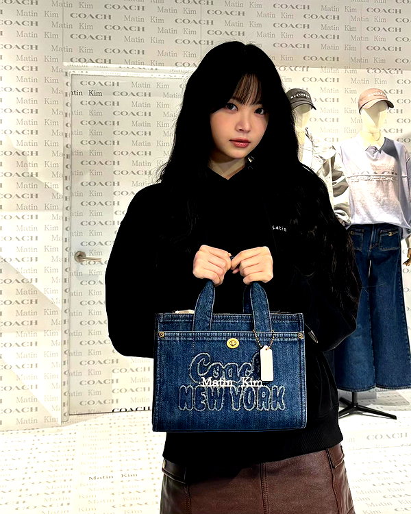 hhh.e_c.v instagram image archive image