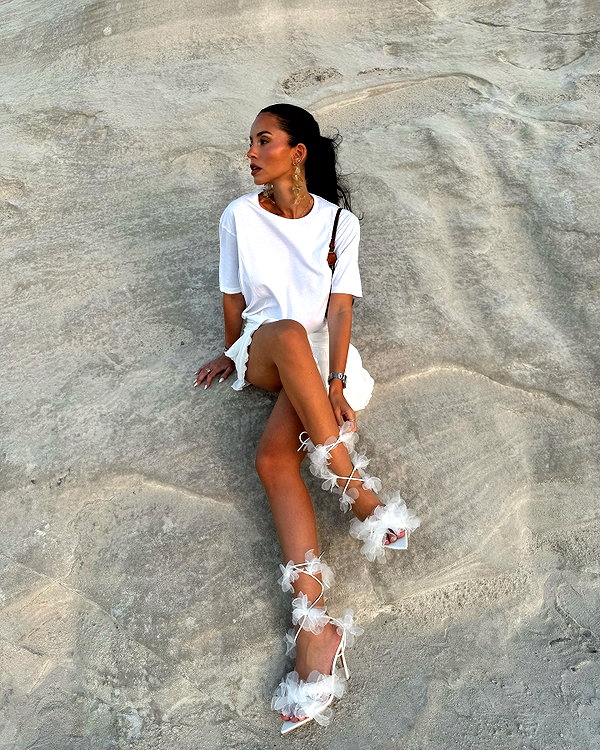 zoeliss instagram image archive image