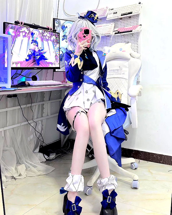 gallery_cosplayer instagram image archive image