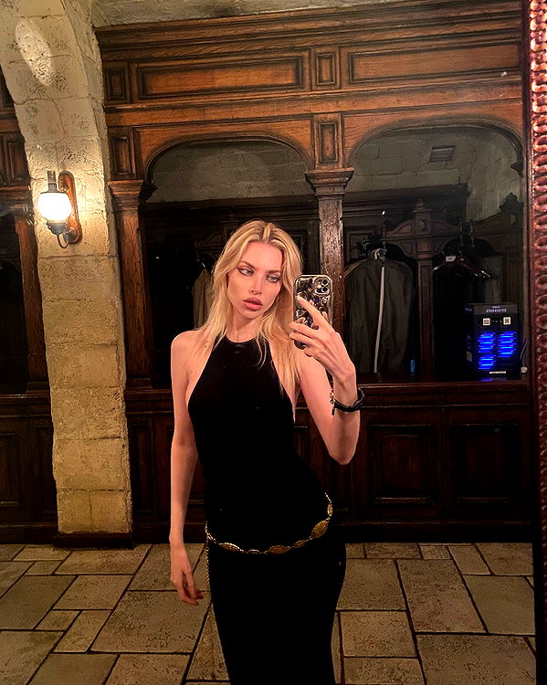 anya4everr instagram image archive image
