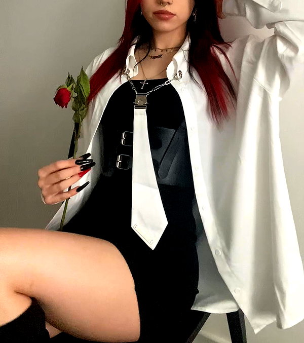 _roniira instagram image archive image
