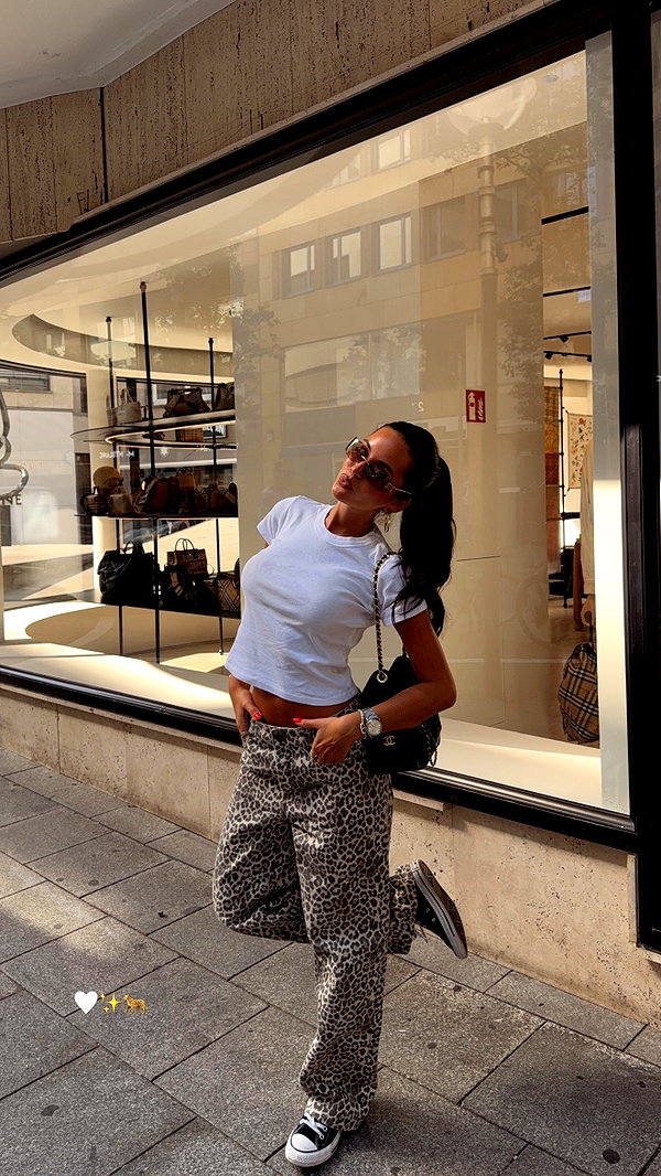 zoeliss instagram image archive image