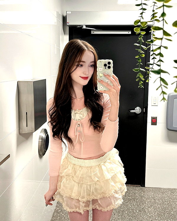 1uvgabi instagram image archive image
