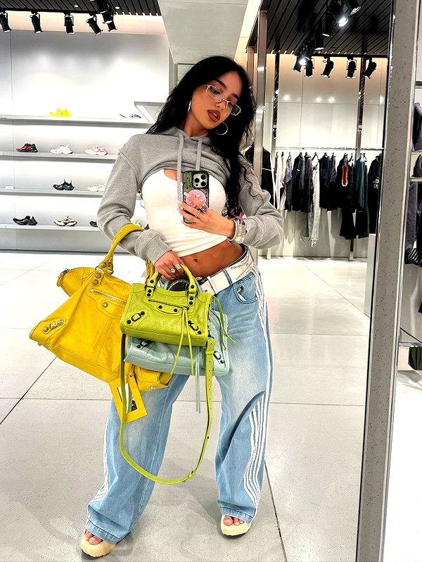 ellachristo instagram image archive image