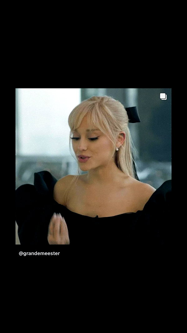 arianagrande instagram image archive image
