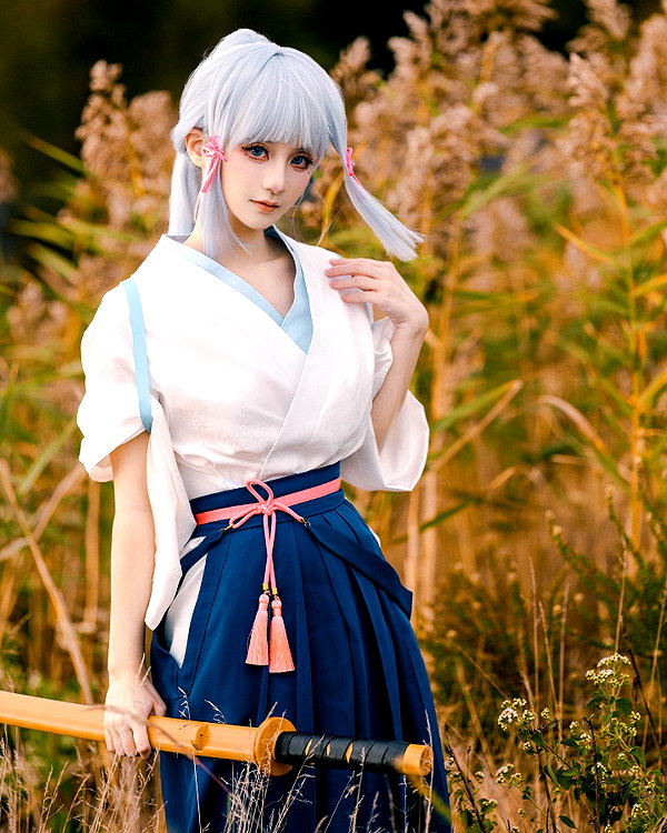 miee_cos instagram image archive image