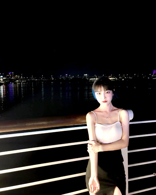 52._.0921 instagram image archive image