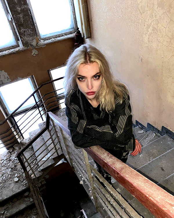 anya4everr instagram image archive image
