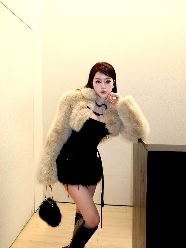 lyhythuedoxinh instagram image archive image
