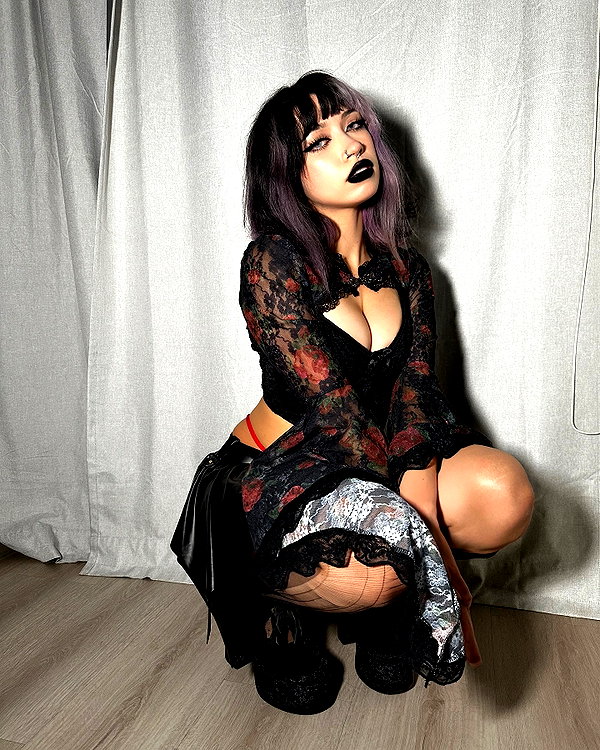 newmakeupgoddess instagram image archive image