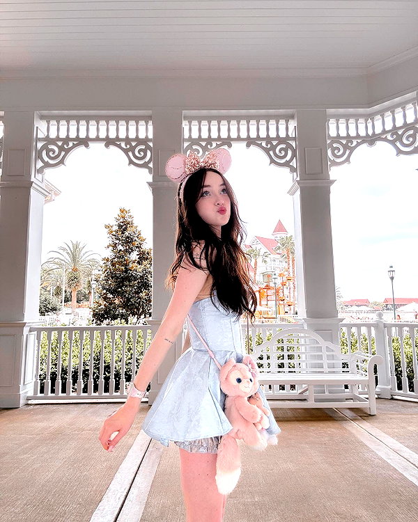 1uvgabi instagram image archive image