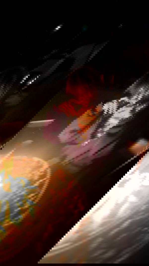 zommmbri image ~ Altpins