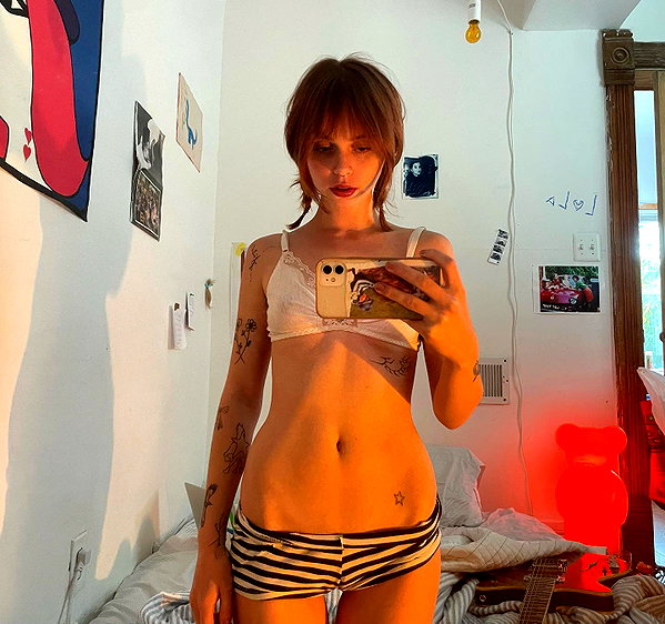 lolabllue archive image