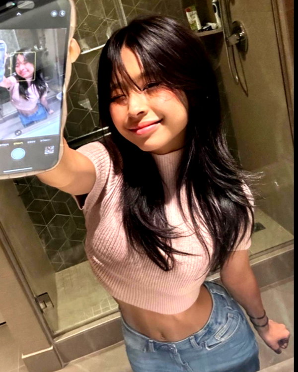 princessamelia_official instagram image archive image