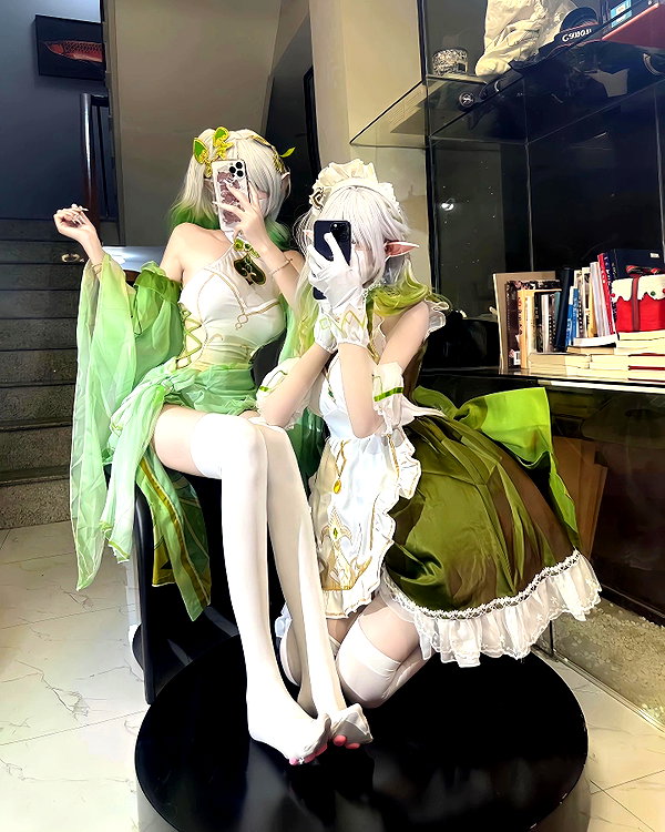 gallery_cosplayer instagram image archive image