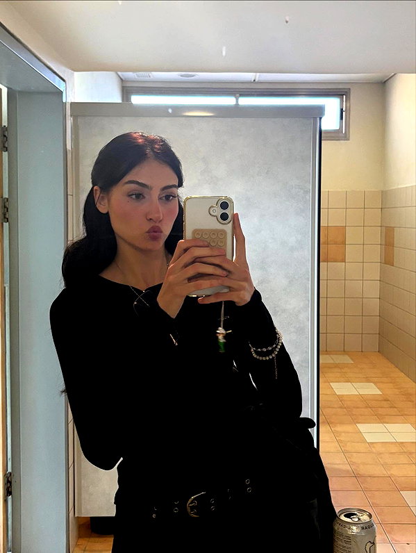 laluzone instagram image archive image