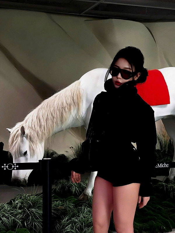 lyhythuedoxinh instagram image archive image