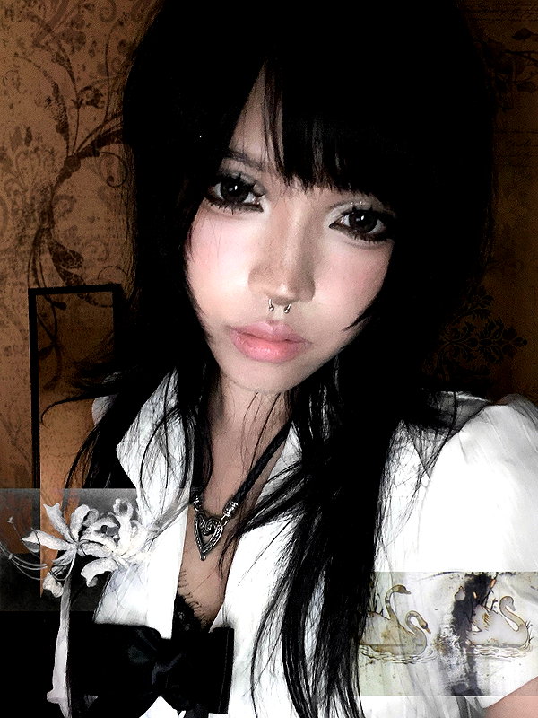 Archived image from @danvyee on Instagram