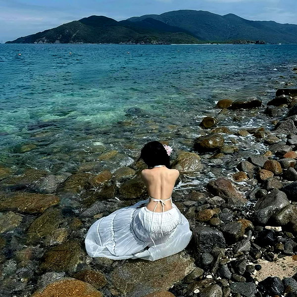 lyhythuedoxinh instagram image archive image
