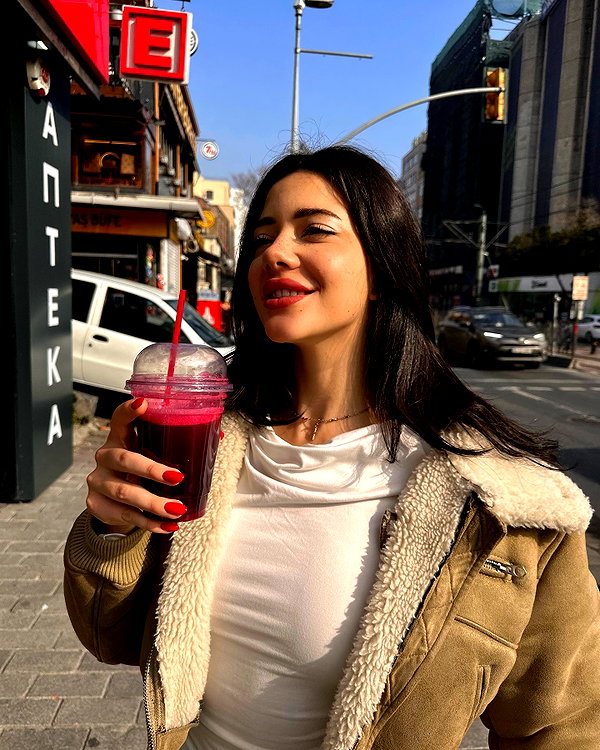 vanessa.rhd instagram image archive image