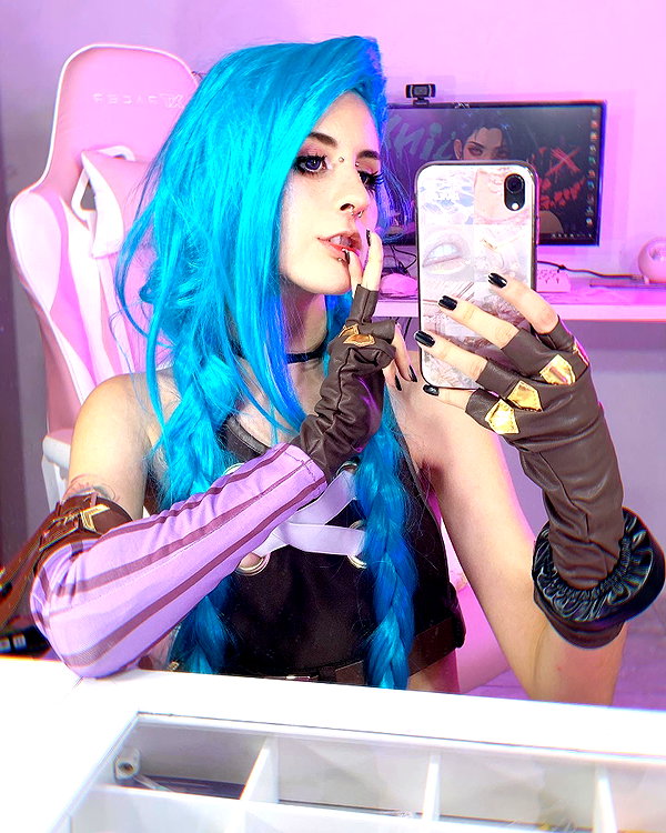 jadelaverne instagram image archive image