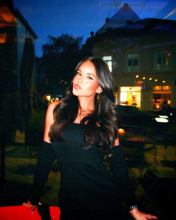 zoeliss instagram image archive image