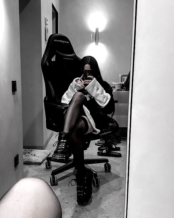 ak1raww instagram image archive image